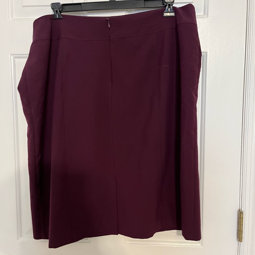 Straight skirt